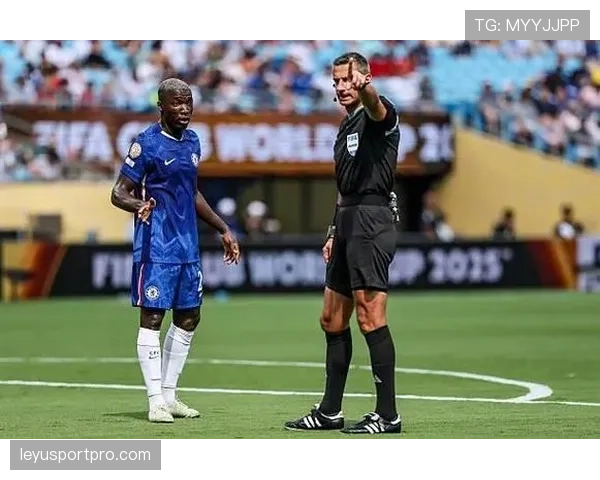 莱切主力后腰因累计黄牌停赛，球队中场拦截能力受考验